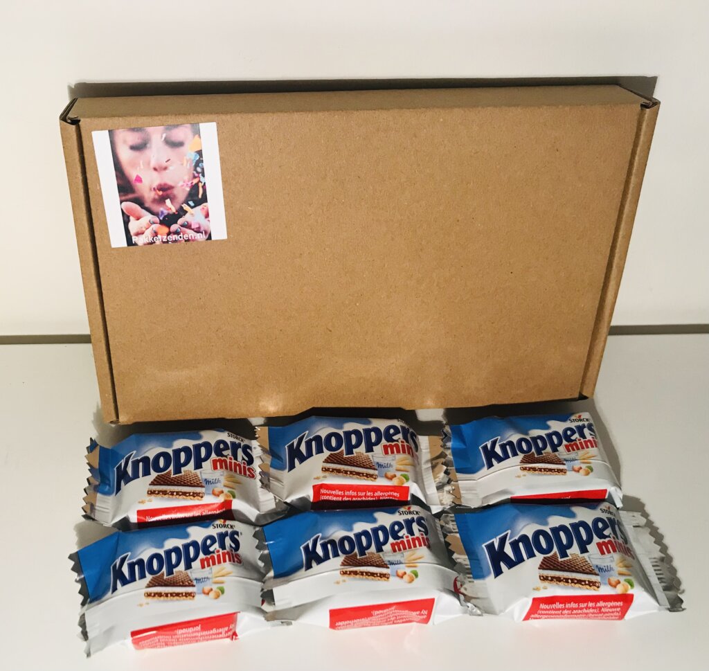 knoppers-voor-toppers-brievenbuscadeau-pakketzenden.nl-chocolade-wafels-chocola-thuiswerken-online-bijeenkomst
